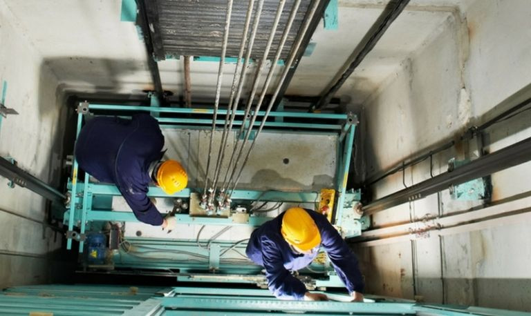 نصب و راه اندازی آسانسور آذین آسانسور